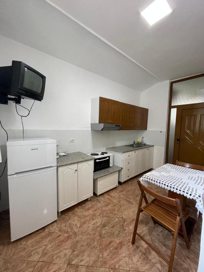 Elda'S Apartment Sarande Ngoại thất bức ảnh
