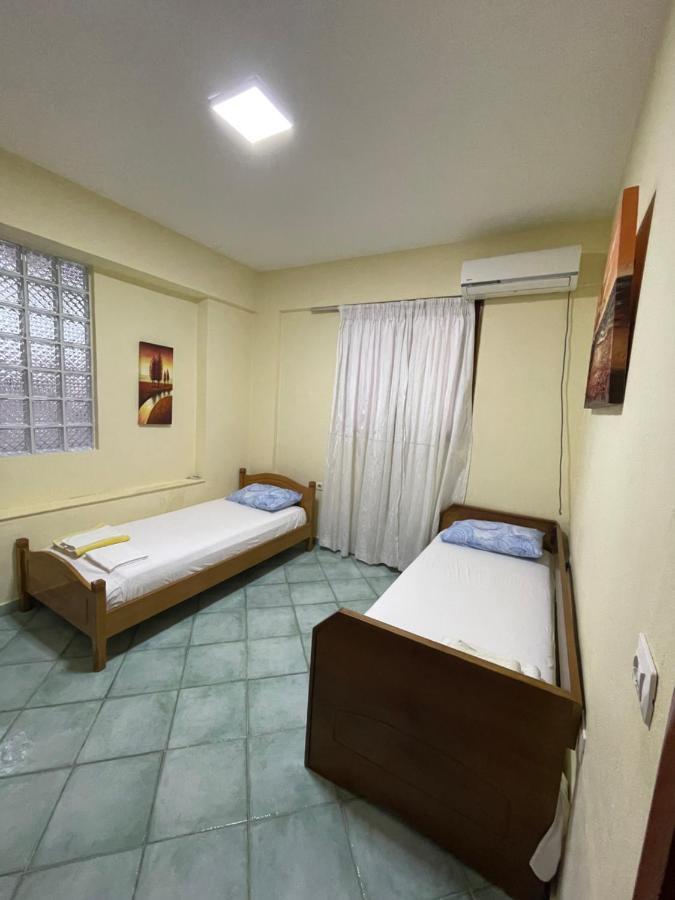 Elda'S Apartment Sarande Ngoại thất bức ảnh